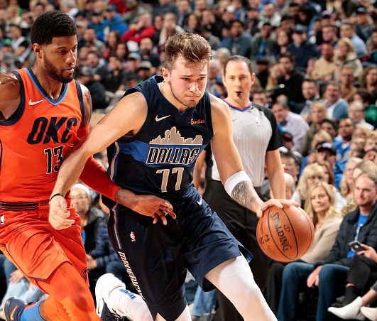 开云官网-上海队横扫雷霆，乔治统治全场  第1张